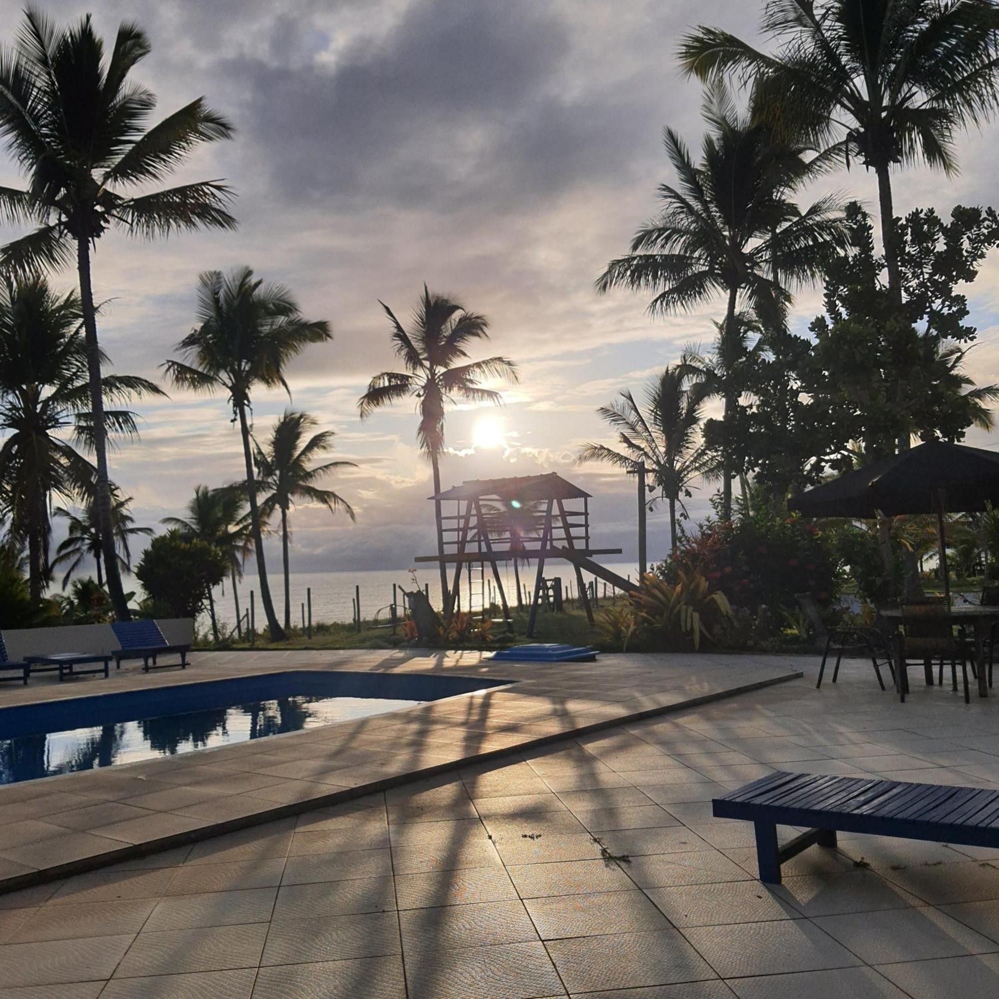 Hotel Praia Da Paixao Prado Bagian luar foto